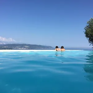 le-ville-relais.hotelitalianriviera.com/